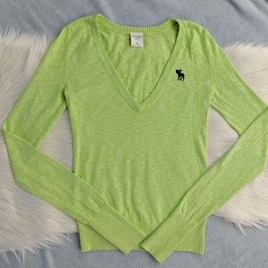 Abercrombie & Fitch V-Neck Long Sleeve Sweater